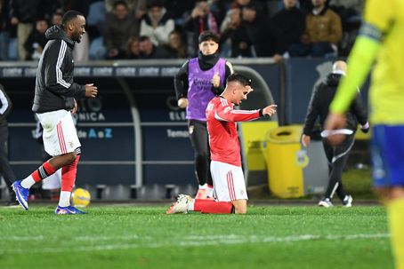 Ivanovic festeja golo marcado ao Arouca — Foto: Rogério Ferreira/Kapta