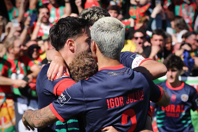 Jogadores do Marítimo festejam vitória sobre a U. Leiria - Foto: Marítimo