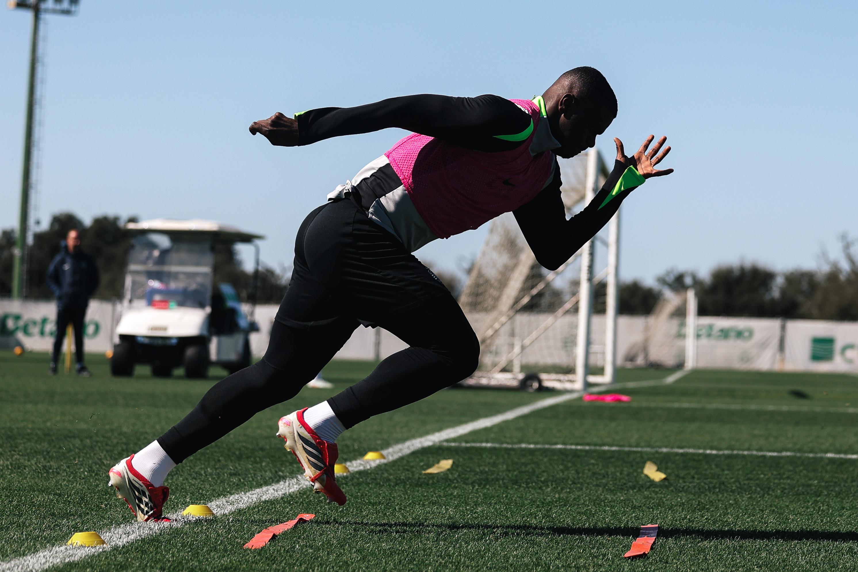 Ousmande Diomande está a fazer testes físicos - Foto: Sporting CP