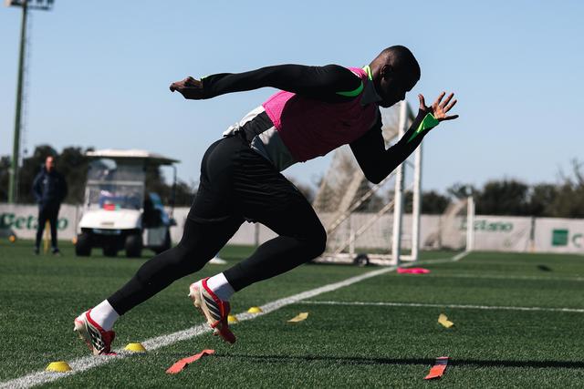Ousmande Diomande está a fazer testes físicos - Foto: Sporting CP