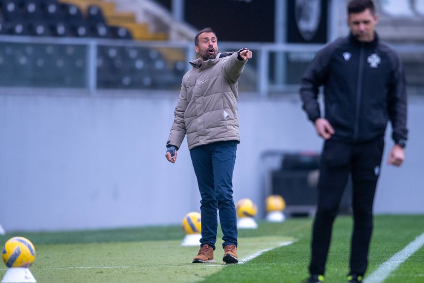 Na sua primeira experiência ao leme de uma equipa profissional, Hugo Oliveira aponta ao sucesso