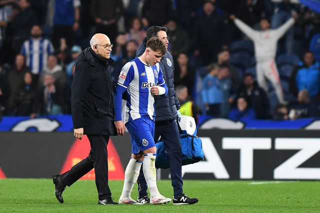 Oskar Pietuszewski saiu lesionado - Foto: Rogério Ferreira/Kapta+