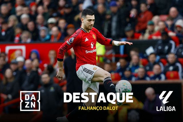 Falhanço incrível de Diogo Dalot. Se a bola tem ido para o pé direito...
