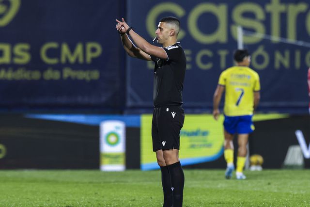 José Bessa, juiz da AF Porto, dirigiu o Arouca-Benfica, da 26.ª jornada da Liga - Foto: Paulo Novais/LUSA