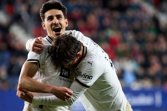 André Almeida marca na vitória do Valência em Pamplona