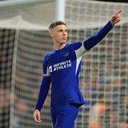 Chelsea goleia Everton graças a mais uma exibição extraordinária de Cole Palmer