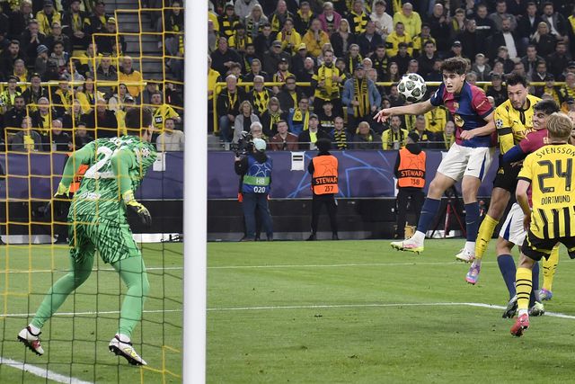 Dortmund assustou, mas Barcelona segue em frente