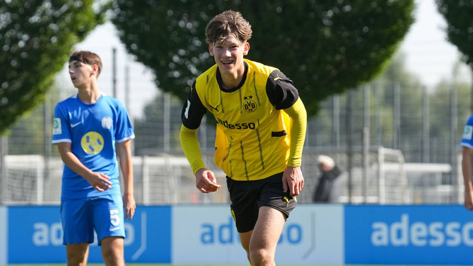 Diego Castel Branco a jogar pelos sub-17 do Borussia Dortmund
