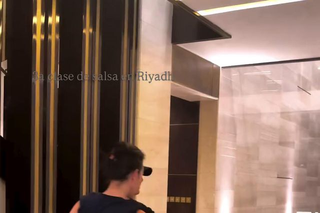 Georgina Rodríguez impressiona na salsa