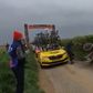 A violência da Paris-Roubaix: mecânico derruba corredor da Alpecin (vídeo)