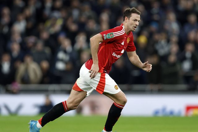 Evans soma apenas 12 jogos pelo Manchester United esta temporada