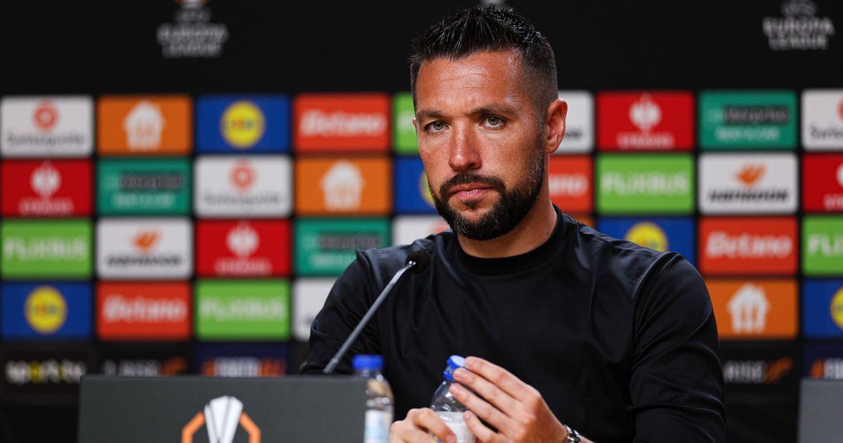 Farioli explica (falta de) gestão com Bednarek