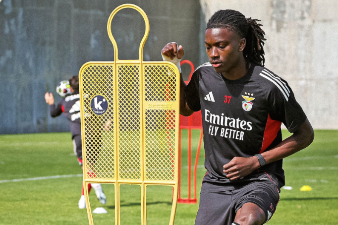 Jaden Umeh, extremo do Benfica (foto: SL Benfica)