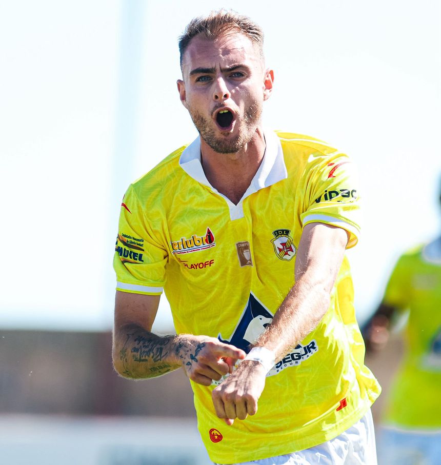 Guga fez cinco assistências no encontro com o Marinhense (5-4) - Foto: Lajense