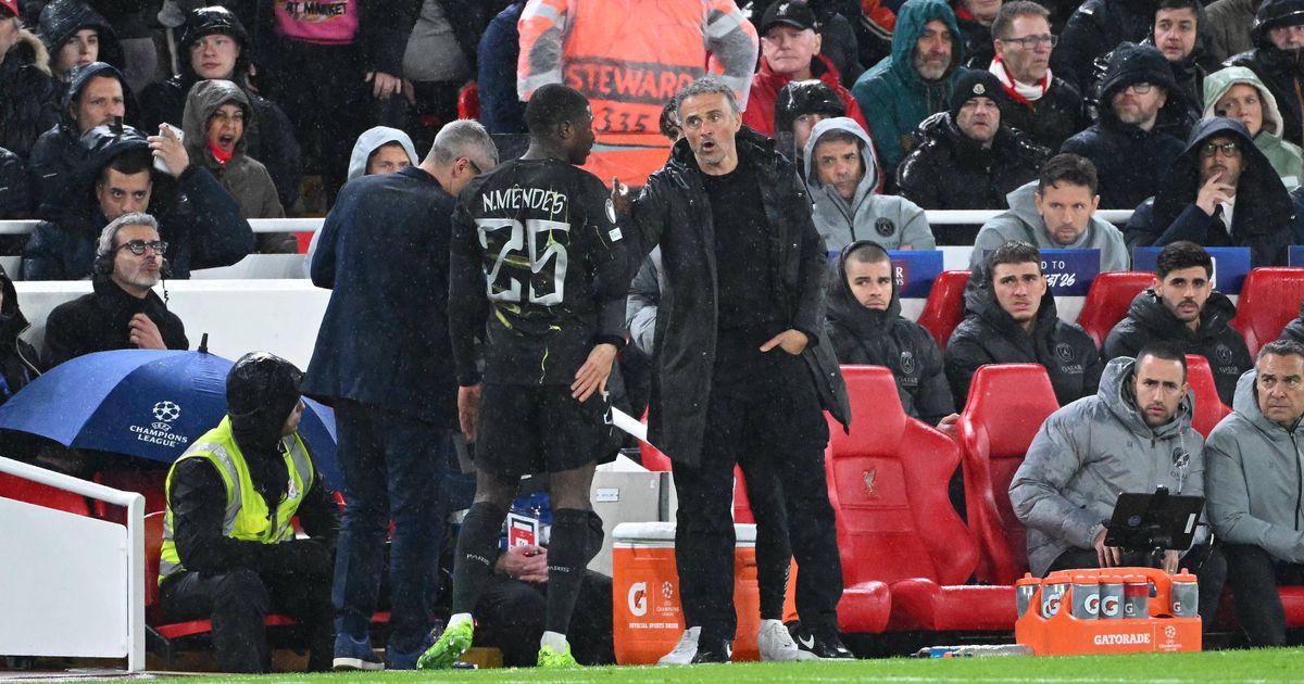 Luis Enrique desdramatiza lesão de Nuno Mendes: «Não sou médico, mas...»