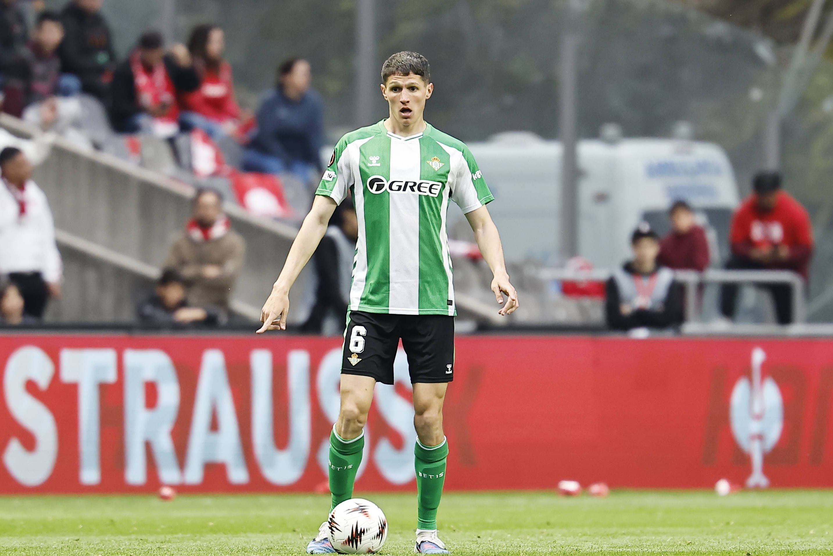 Sergi Altimira jogou 28 minutos pelo Betis em Braga