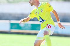 Guga é herói do clube da sua freguesia, no qual foi formado e onde vai na quarta temporada enquanto sénior - Foto: Lajense