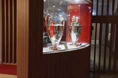 Das históricas 'orelhudas' ao plantel da (dupla) glória: o corredor do City Ground