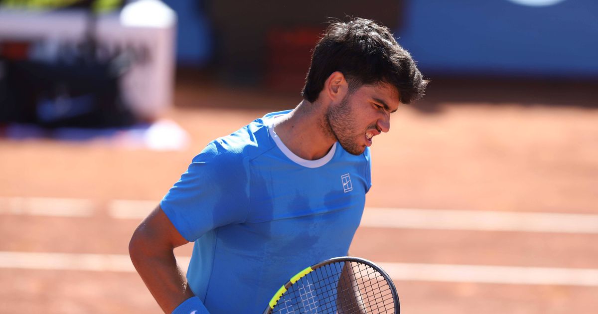 Alcaraz desiste do ATP de Barcelona devido a lesão