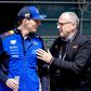 Max Verstappen, piloto da Red Bull, ao lado de Stefano Domenicali, CEO da Fórmula 1