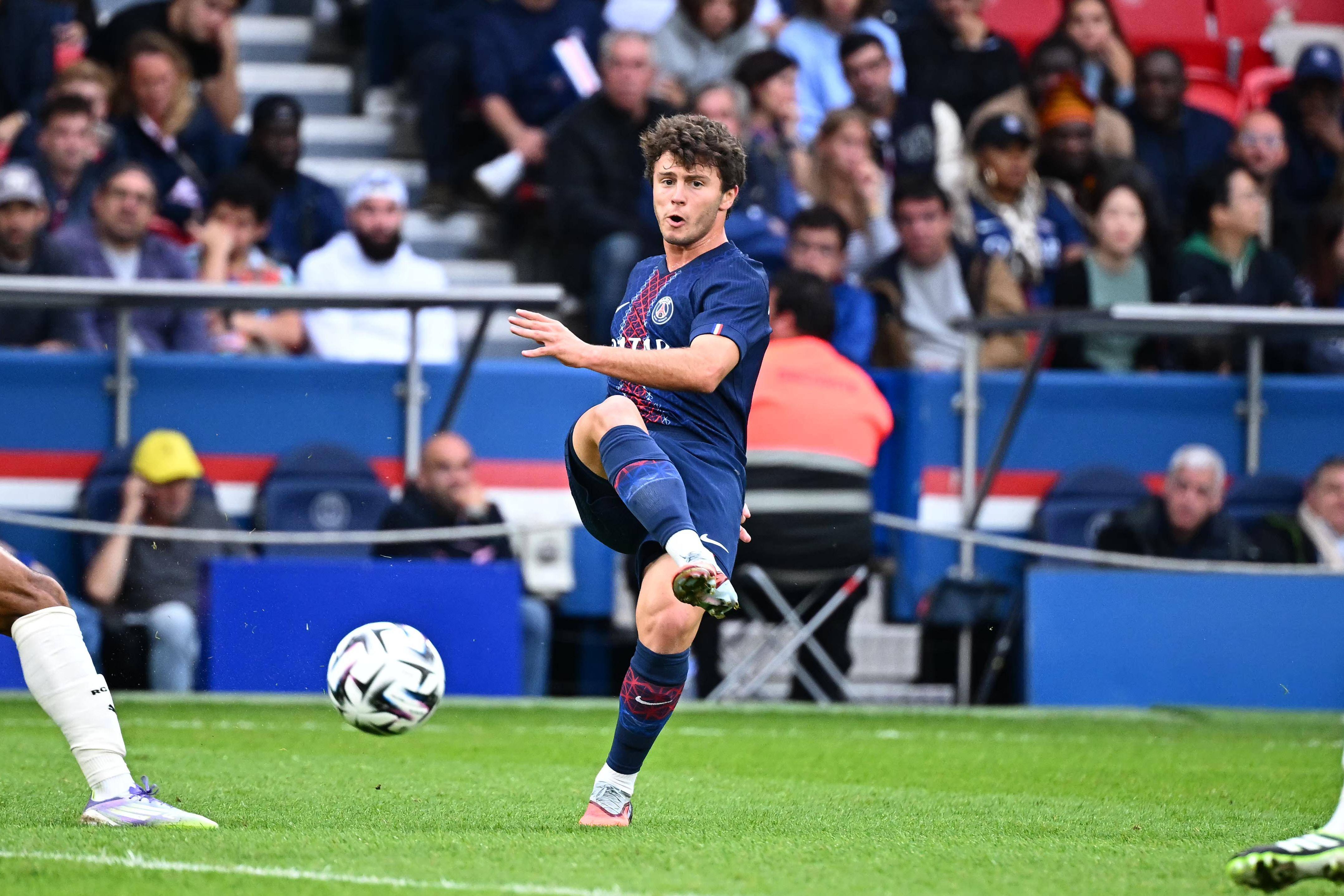 João Neves no PSG-Lens desta temporada