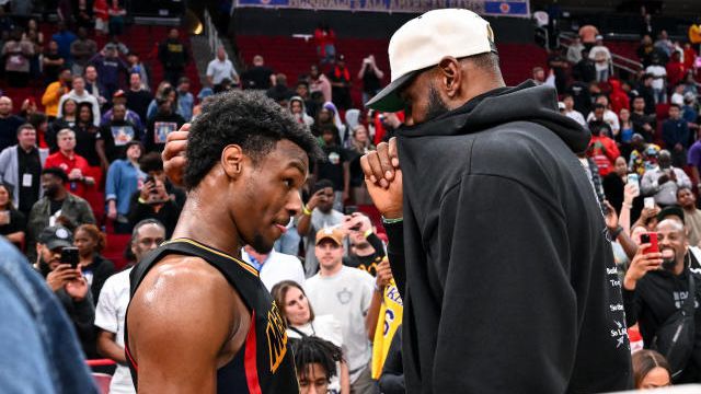 Está LeBron a ajudar ‘Bronny’?