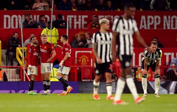 Manchester United vence Newcastle, mas não chega para garantir Europa