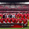 Plantel de luxo no 'Dia dos Patrocinadores' do Benfica