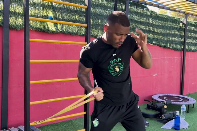 Chegou ao boxe aos 31 anos e vai lutar pelo título mundial com o apoio de Amorim