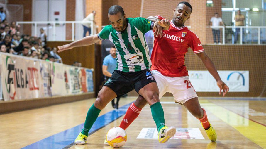 Benfica tropeça pela primeira vez na Liga