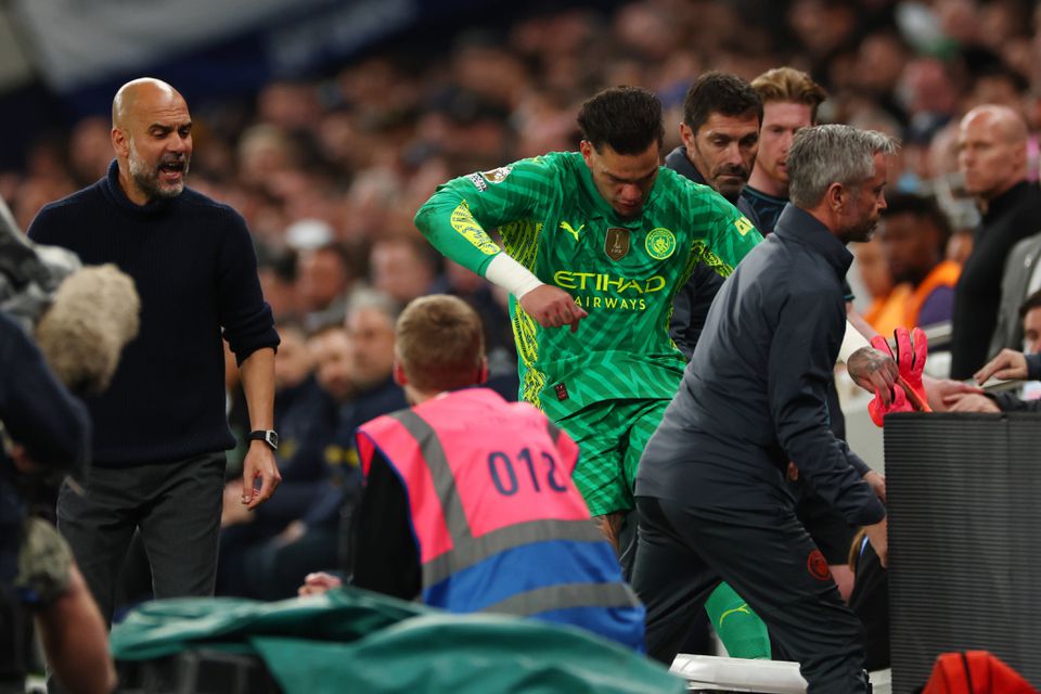 Vídeo: substituição deixou Ederson furioso