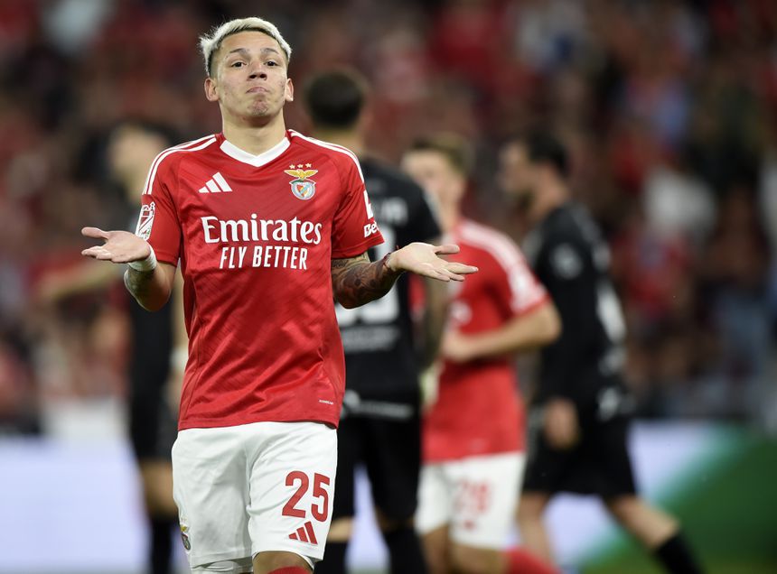 Prestianni festeja golo marcado ao Tirsense, na Taça de Portugal