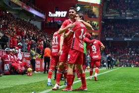 Paulinho marca e Toluca está mais perto da final da liga mexicana