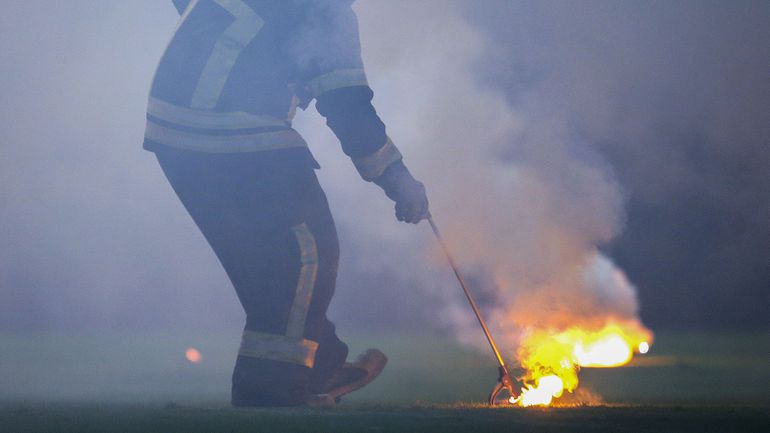 Pirotecnica e câmara do sistema de CCTV no relvado: FC Porto multado em 30 mil euros