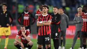Este Futebol Não É Para Velhos: Colapsos de Milan, Ajax... e United?