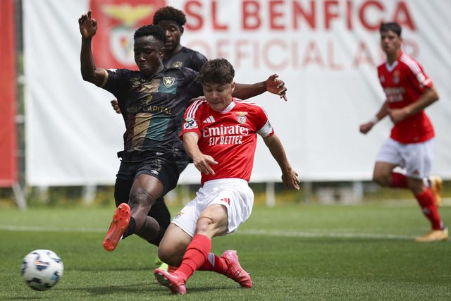 Taça Revelação: goleada leva Benfica às meias-finais