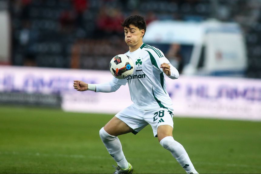 Vagiannidis, lateral-direito de 23 anos chega a Alvalade oriundo do Panathinaikos