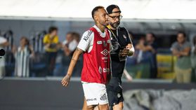Neymar prestes a renovar pelo Santos com o Mundial 2026 na mira