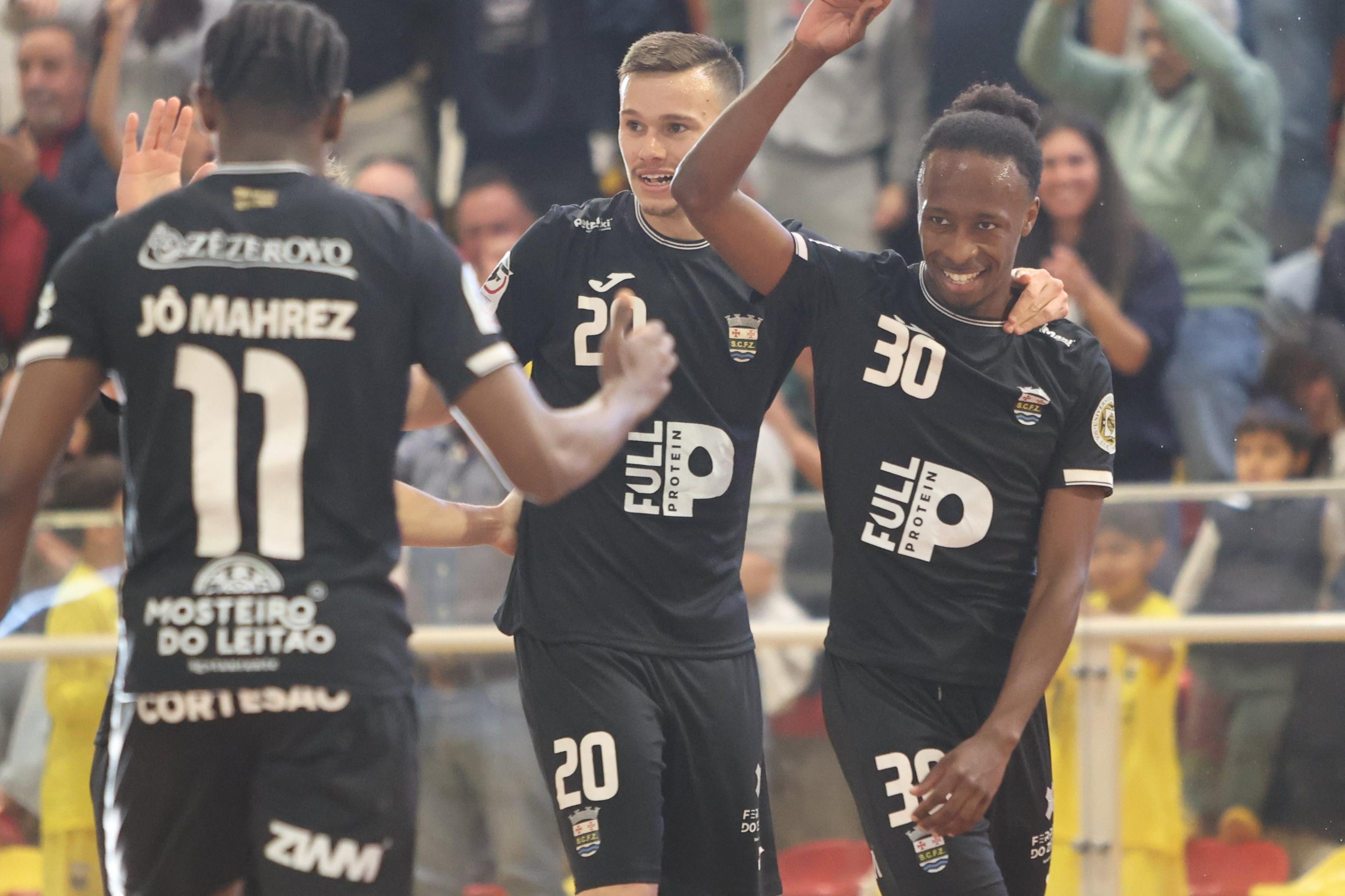 Ferreira do Zêzere comemora o primeiro golo, da autoria de Octávio Alves (Foto FPF)