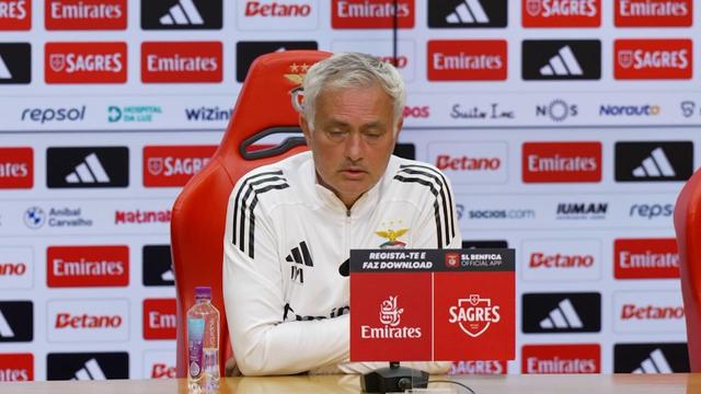 Mourinho tira chapéu a Schjelderup
