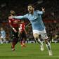 Bernardo Silva a marcar no dérbi de Manchester