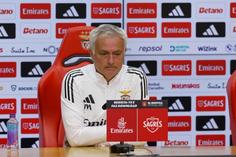 Mourinho e a luta pelo segundo lugar no Estoril: «Vamos dar tudo»