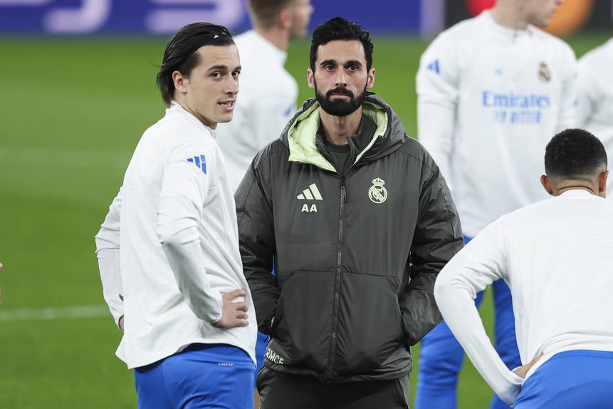 Álvaro Carreras e Álvaro Arbeloa (IMAGO)