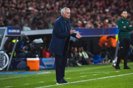 Mourinho sabe onde se vai meter: entre 2010 e 2013 passou três anos onde impôs a sua áurea única de treinador vencedor — Foto: IMAGO