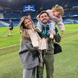 Bernardo Silva, Inês Degener Tomaz e a filha Carlota (Foto: Inês Degener Tomaz/Instagram)