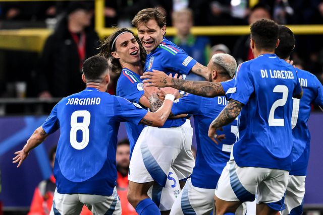 Reviravolta de Itália frente à Albânia no arranque da defesa do título