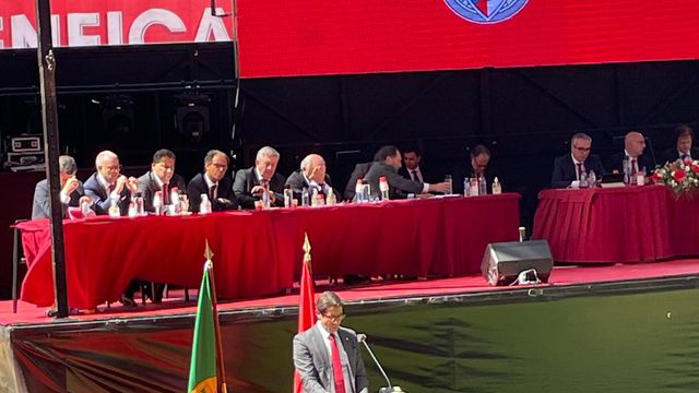 A chegada de Rui Costa à AG do Benfica