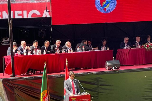 A chegada de Rui Costa à AG do Benfica