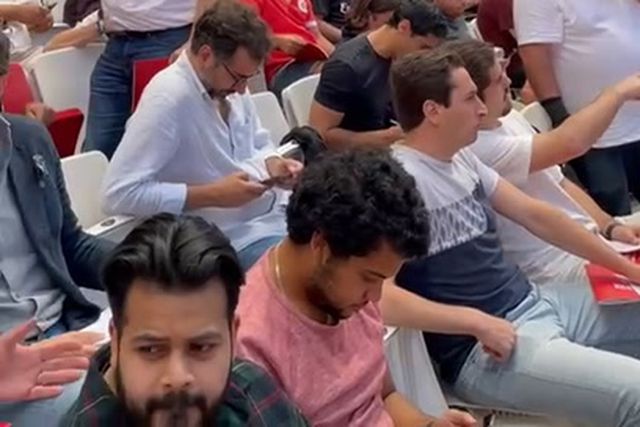 Bancadas na Luz compostas para a Assembleia Geral