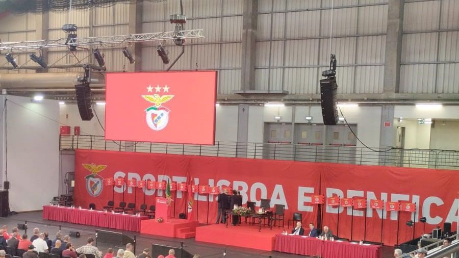 AG extraordinária do Benfica já decorre no Pavilhão N.º 2